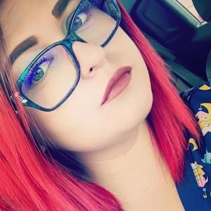 Meet your Posher, Courtney